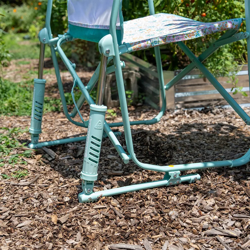 Luxury Camp Freestyle Rocker Elite - Choice 460 - Heavy-Duty Kickback Rocker with Beverage Holder Detail